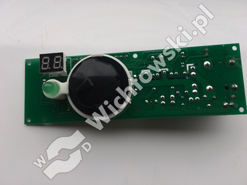 Control board with thermostat